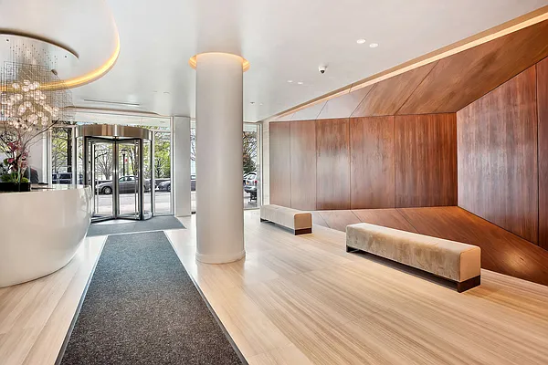 Rented by Compass | media 47