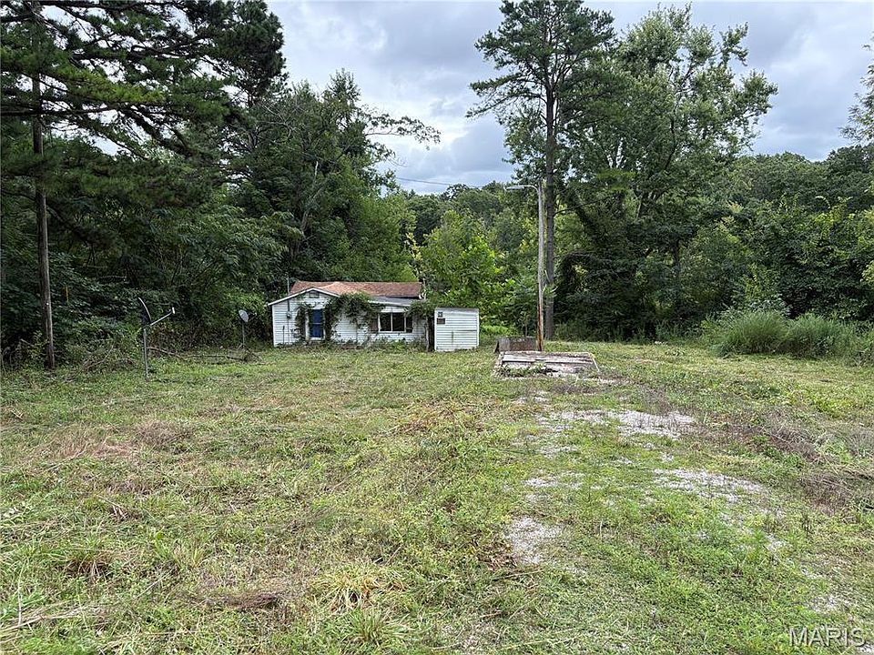 1st image of 499 Parkers Lake Dr