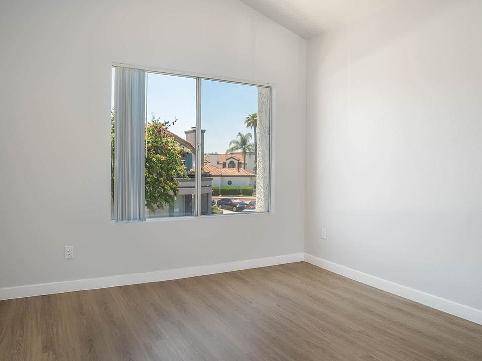 Bedroom with Hard Surface Flooring