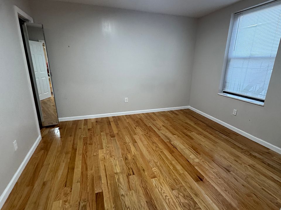 2nd image of 6611 Park Ave #D4