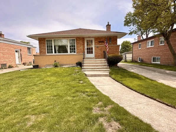 10021 Minnick Ave, Oak Lawn, IL 60453