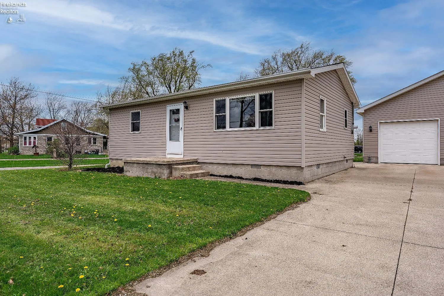 4417 Venice Rd photo 1