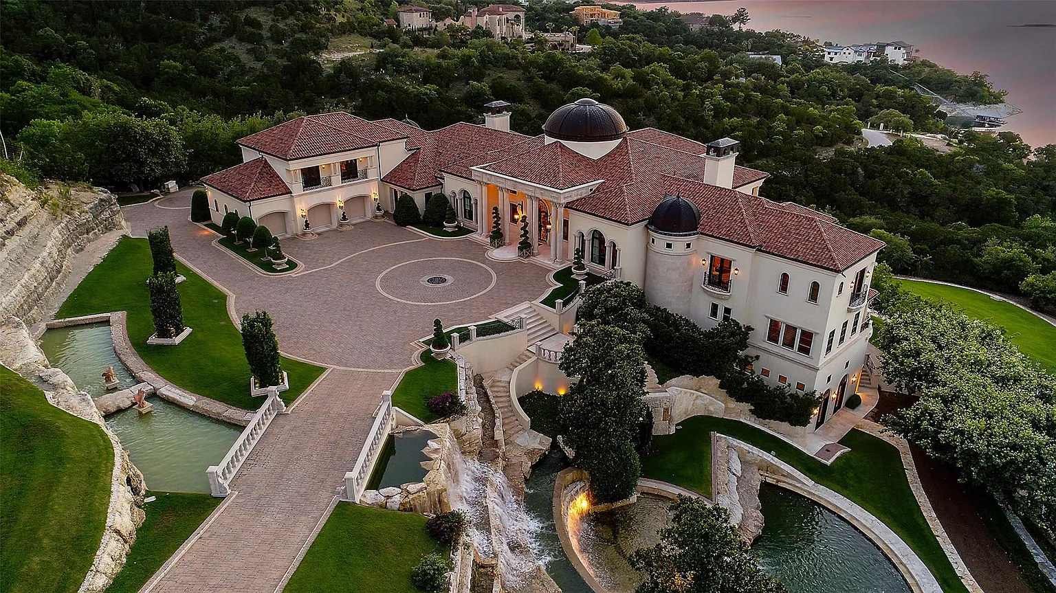 Lake Travis Lifestyle