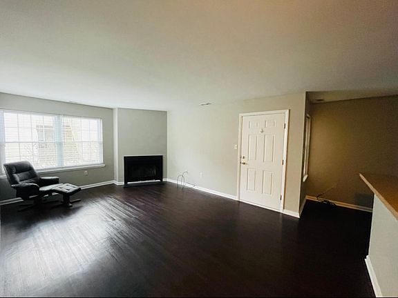 3rd image of 42 Driftwood Ct #314