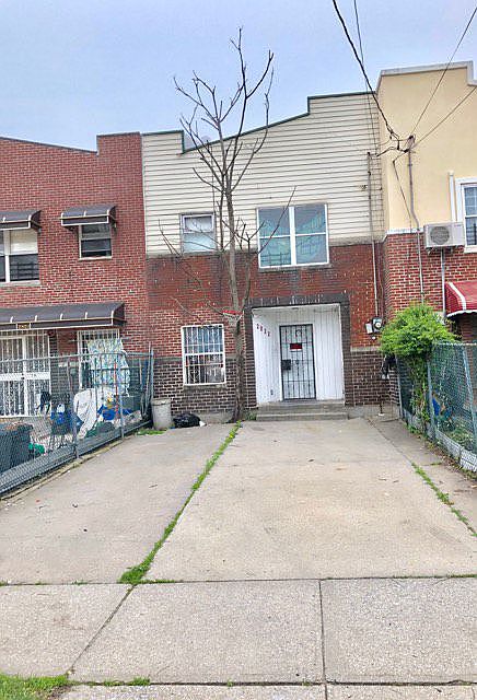 1st image of 2822 W 22nd St