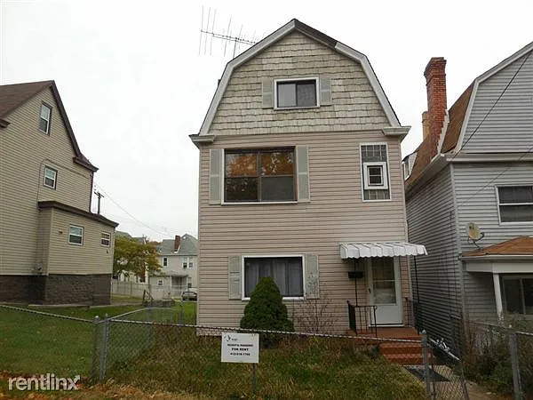 2 Ridenour Ave photo 1