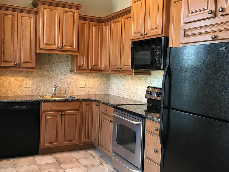 156 Circular St #C-05 — Photo 13