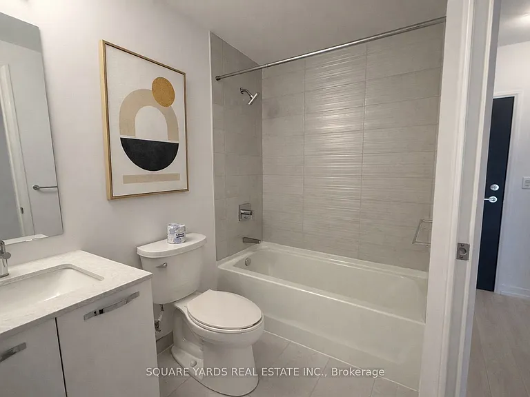 75 James St S #603 — Photo 10