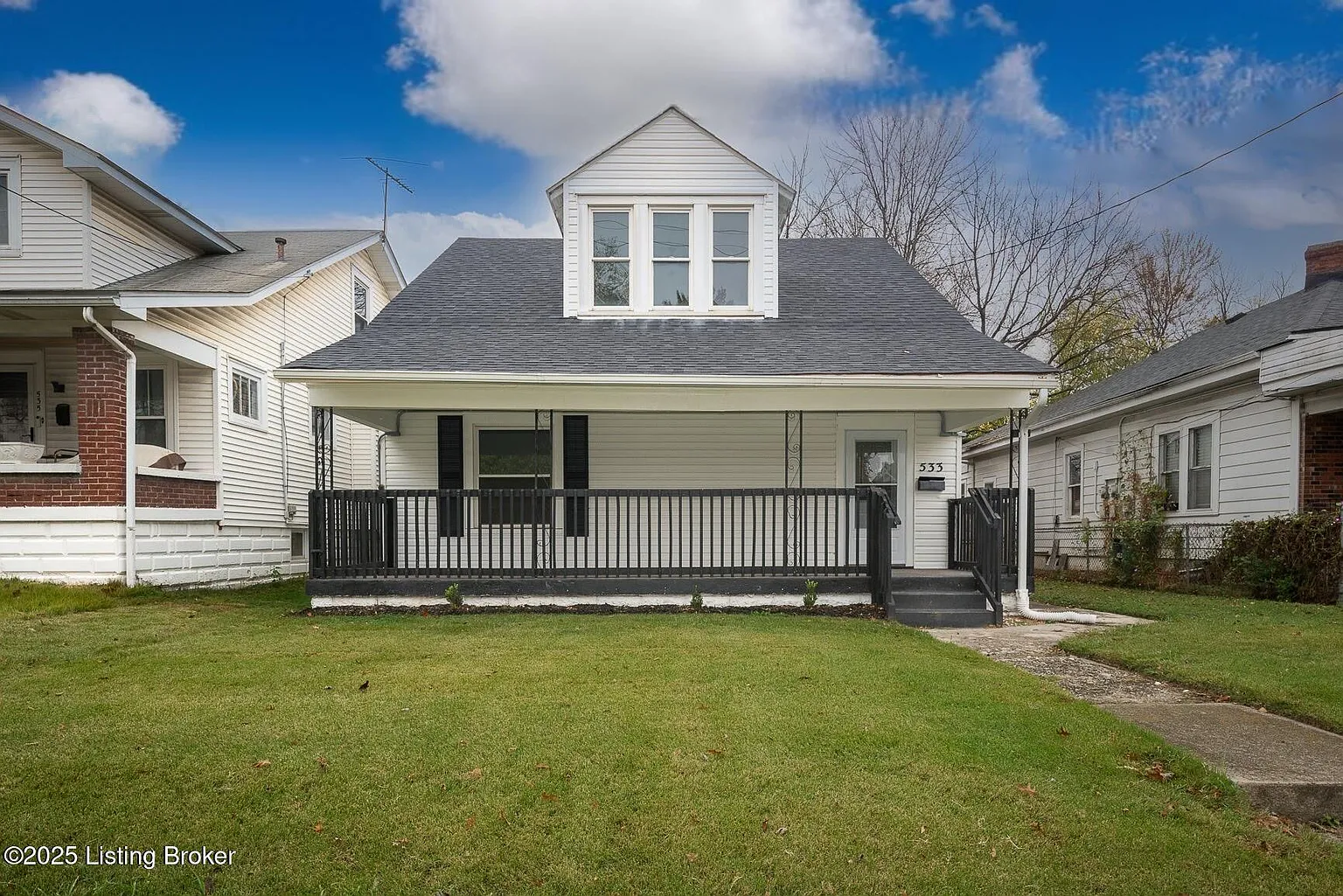 533 W Whitney Ave photo 1