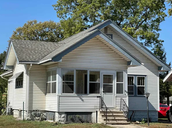904 N Lake Ave, Storm Lake, IA 50588