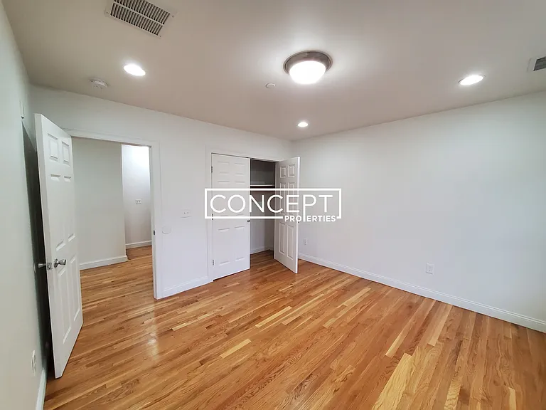 57 Circuit St #B — Photo 6