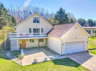 227 Lora Ln, Pleasant Lake, MI 49272