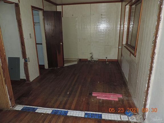 3rd image of 520 N Lynch St