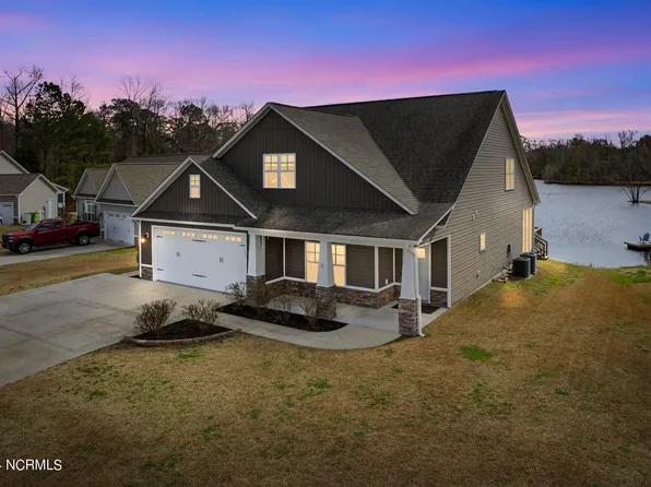 414 Antioch Lakes Road, New Bern, NC 28560