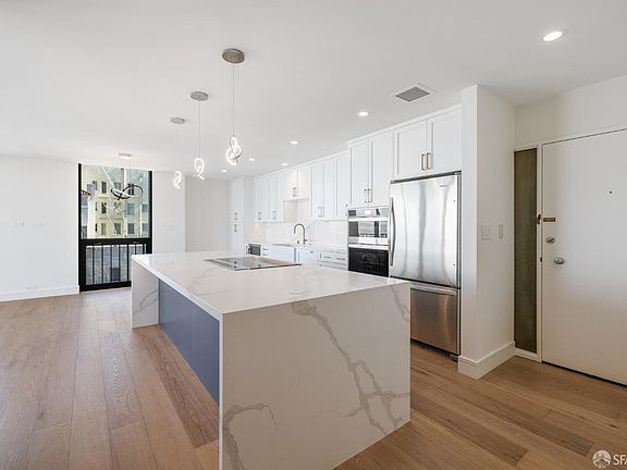 4th image of 999 Green St APT 1805