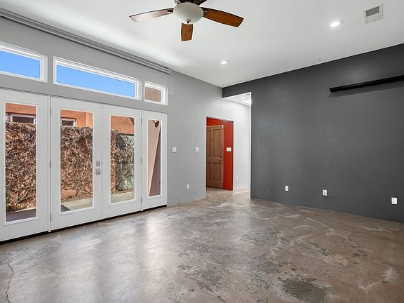 4th image of 506 Coal Ave