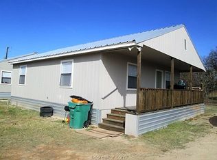 700 W Texas St #B, Calvert, TX 77837