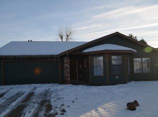 30060 Caddy Ln, Tehachapi, CA 93561