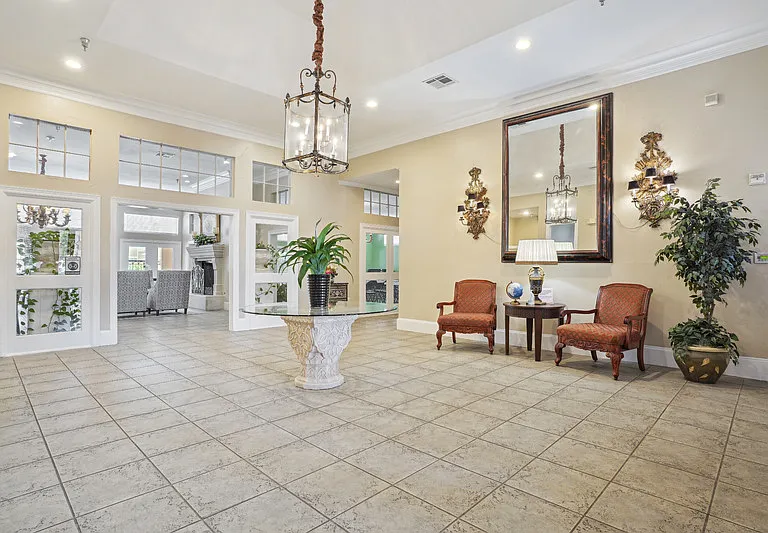 Villas of Mission Bend — Photo 4