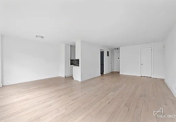 4th image of 205 W End Ave APT 18M