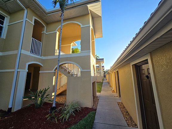 3rd image of 1101 Winding Pines Cir Unit 202