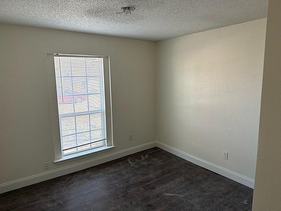 2nd image of 721 Waikiki Dr