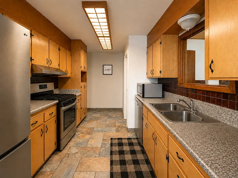 2265 Arizona Ave — Photo 6