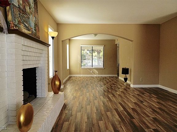 5th image of 2937 Crystal Bay Dr
