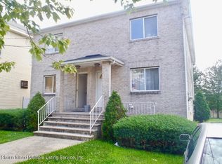 174 Main St, Staten Island, NY 10307