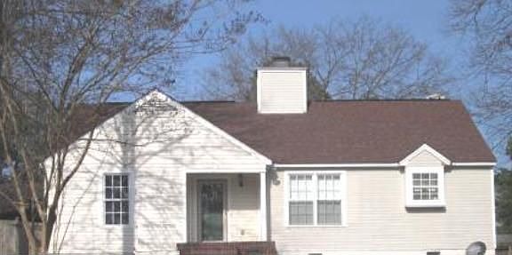4th image of 1025 N Hornbeam Dr