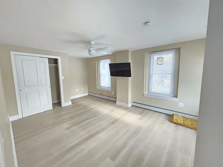 1555 Morris Rd — Photo 2