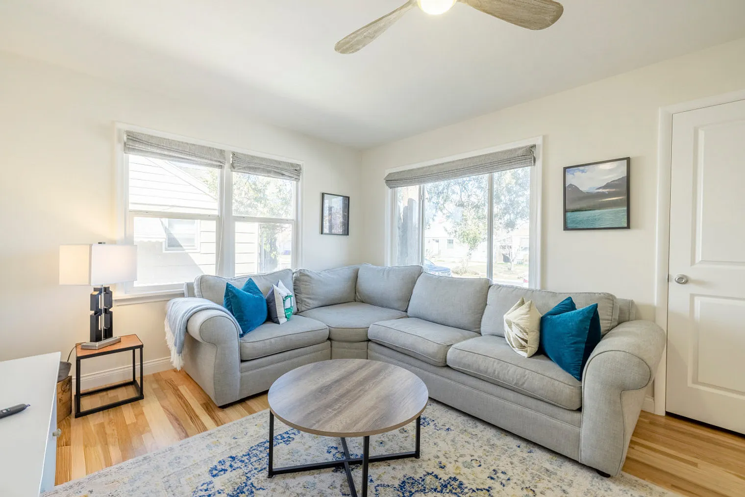 4 bed, 2.0 bath, 1614 sqft, $4,443 — Photo 2