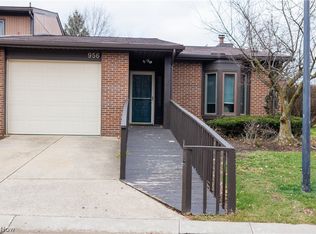 956 Morningstar Dr, Akron, OH