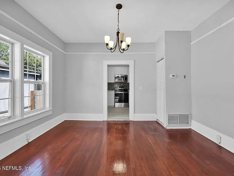 2517 Orion St — Photo 9