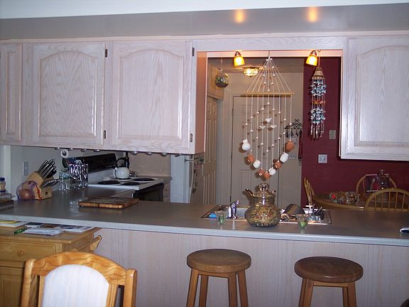 3rd image of 1286 Courtney Dr
