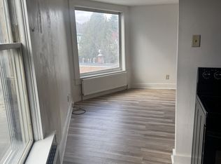 28 Mill St #3B, Hardwick, VT 05843