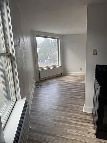 28 Mill St Photo 1