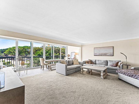 5th image of 300 E Royal Palm Road #0340