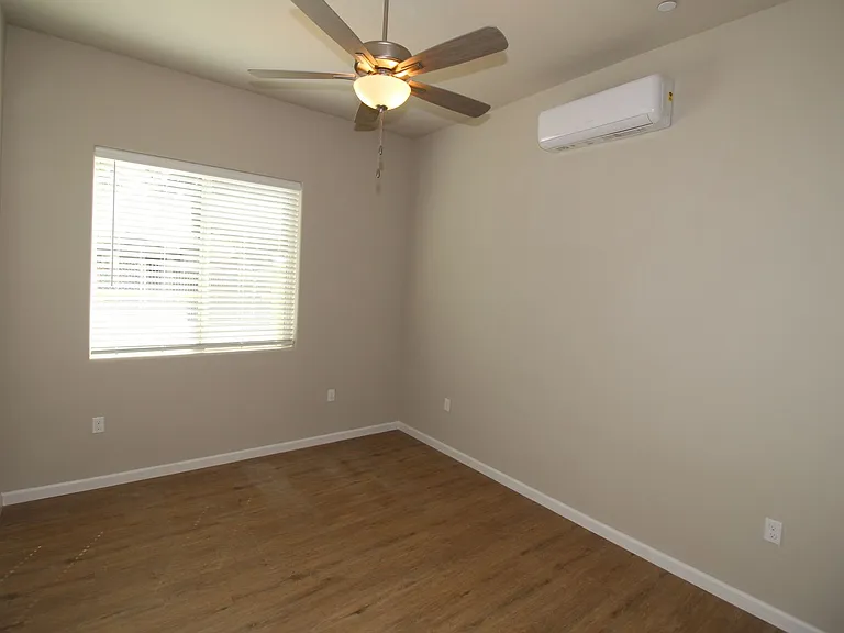 2343 N Arthur Ave — Photo 5