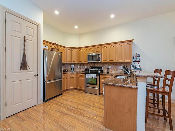 3rd image of 4610 54th Ave NE