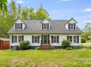 101 McFalls Rd, Asheville, NC 28805