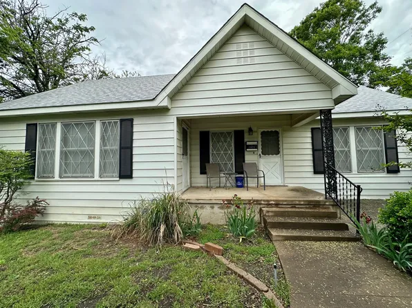 1821 E Pecan St, Sherman, TX 75090