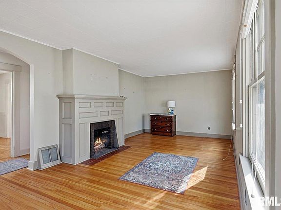 4th image of 1740 Lowell Ave