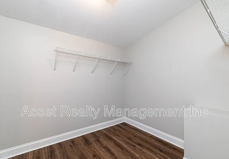 1715 Fay St — Photo 9
