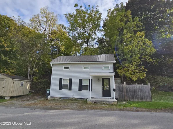 181 Mohawk Street, Canajoharie, NY 13317