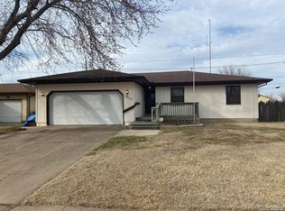 1315 E Wayne Ave, Salina, KS 67401