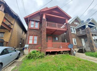 1106 E Lake Rd, Erie, PA 16507