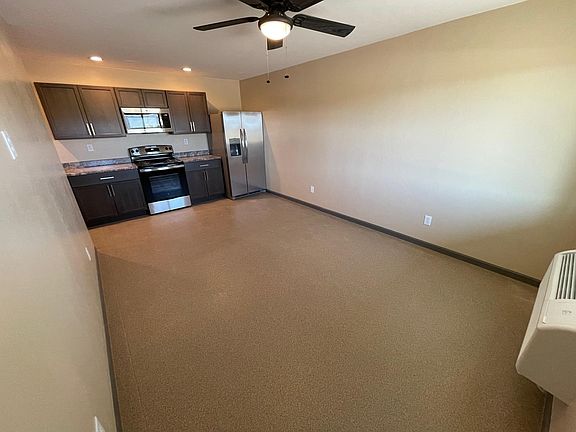 2nd image of 890 N Prescott Ave #D