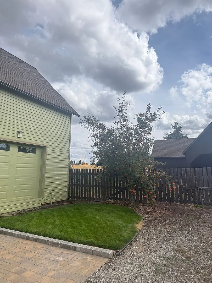 6616 E Orchard Charming Country Retreat, 1 Bed 1 Bath with Garden & Horse Privileges — Photo 3