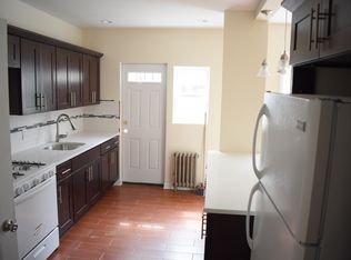 11570 204th St #1, Saint Albans, NY 11412